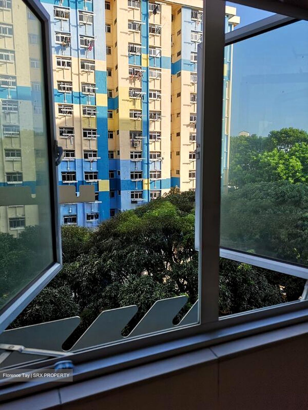 Blk 24 Hougang Avenue 3 (Hougang), HDB 3 Rooms #477275601